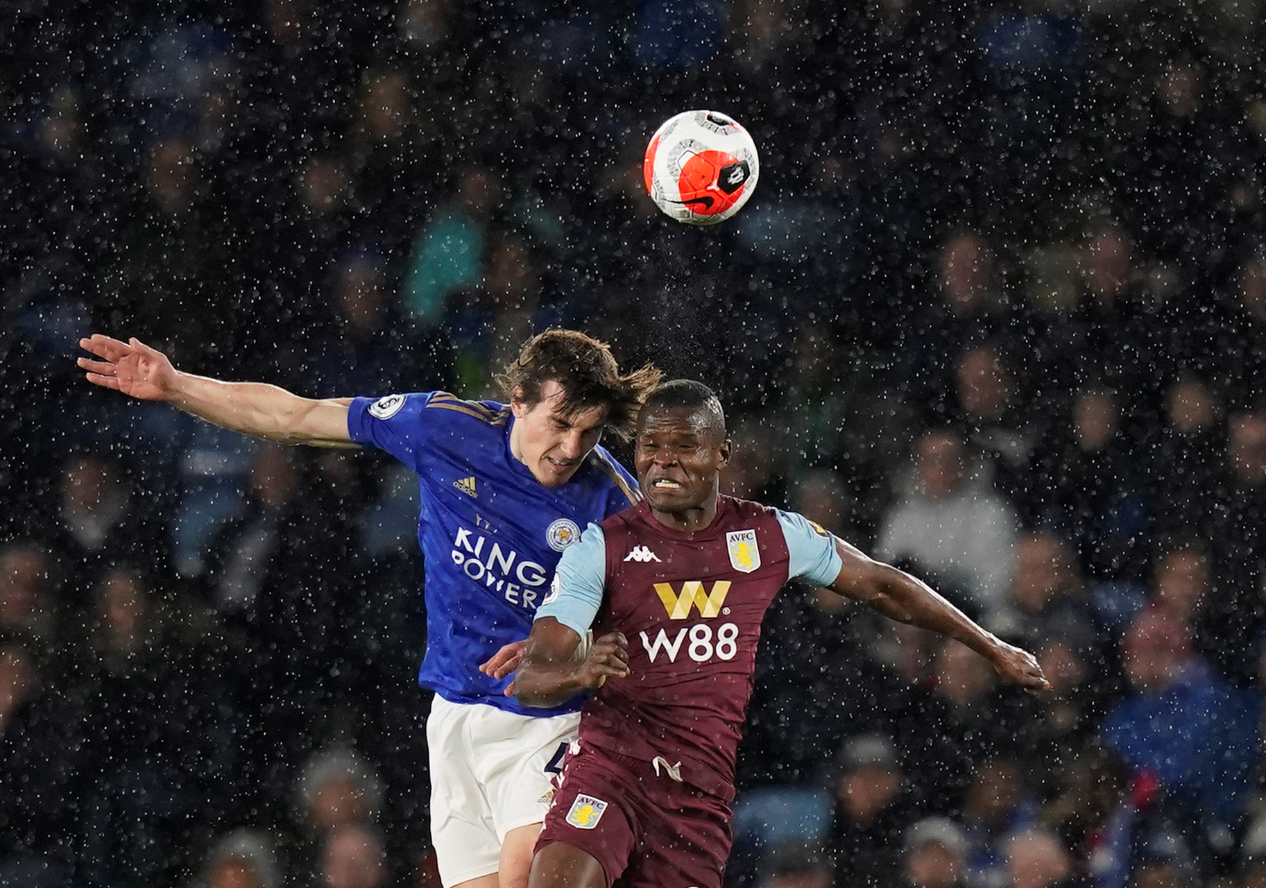 称是两队战 称是两队战